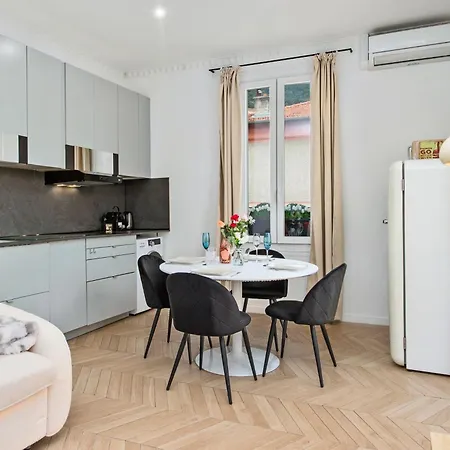 Le Castillon Apartman *