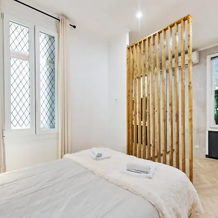 Le Castillon Apartment *