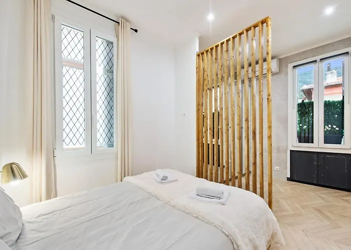Le Castillon Apartment *
